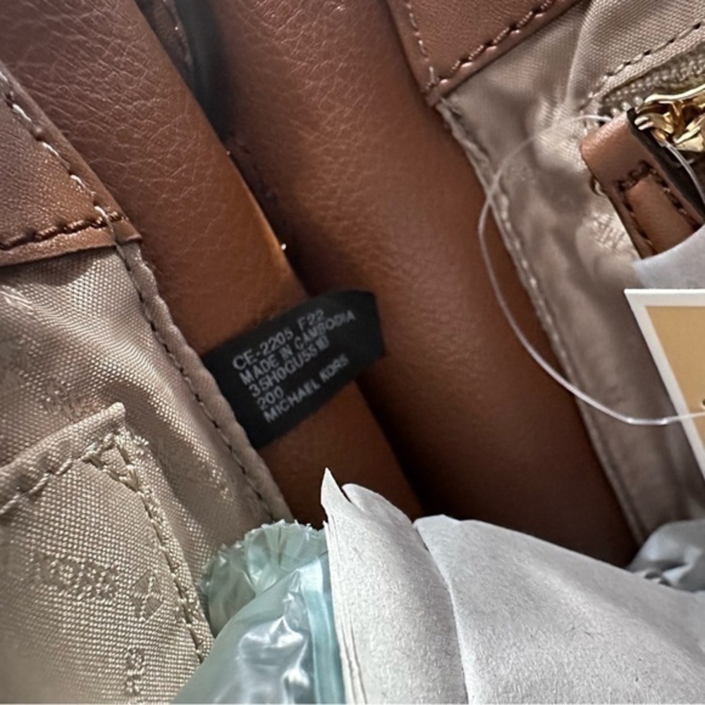 New Michael Kors Emilia Small Logo Printed Canvas Satchel Bag in Brown - Picture 6 of 12